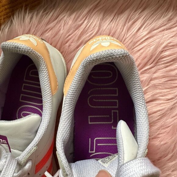 Adidas Original Superstar in White and Signal Pink size 6.5 Womens VGUC - Picture 9 of 12